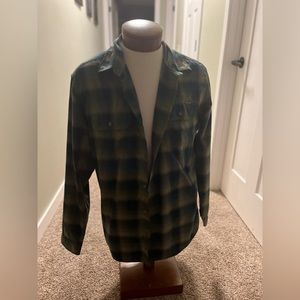 EDDIE BAUER CLASSIC FIT FLANNEL.
